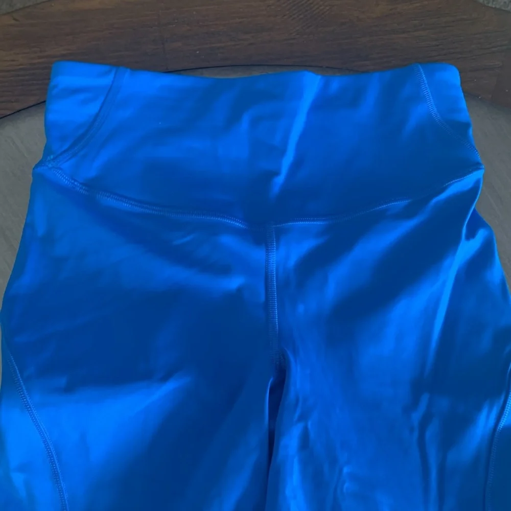 Lululemon Athletica Leggings Blue Size 4 Excellent Condition Spring Color - Picture 3 of 10